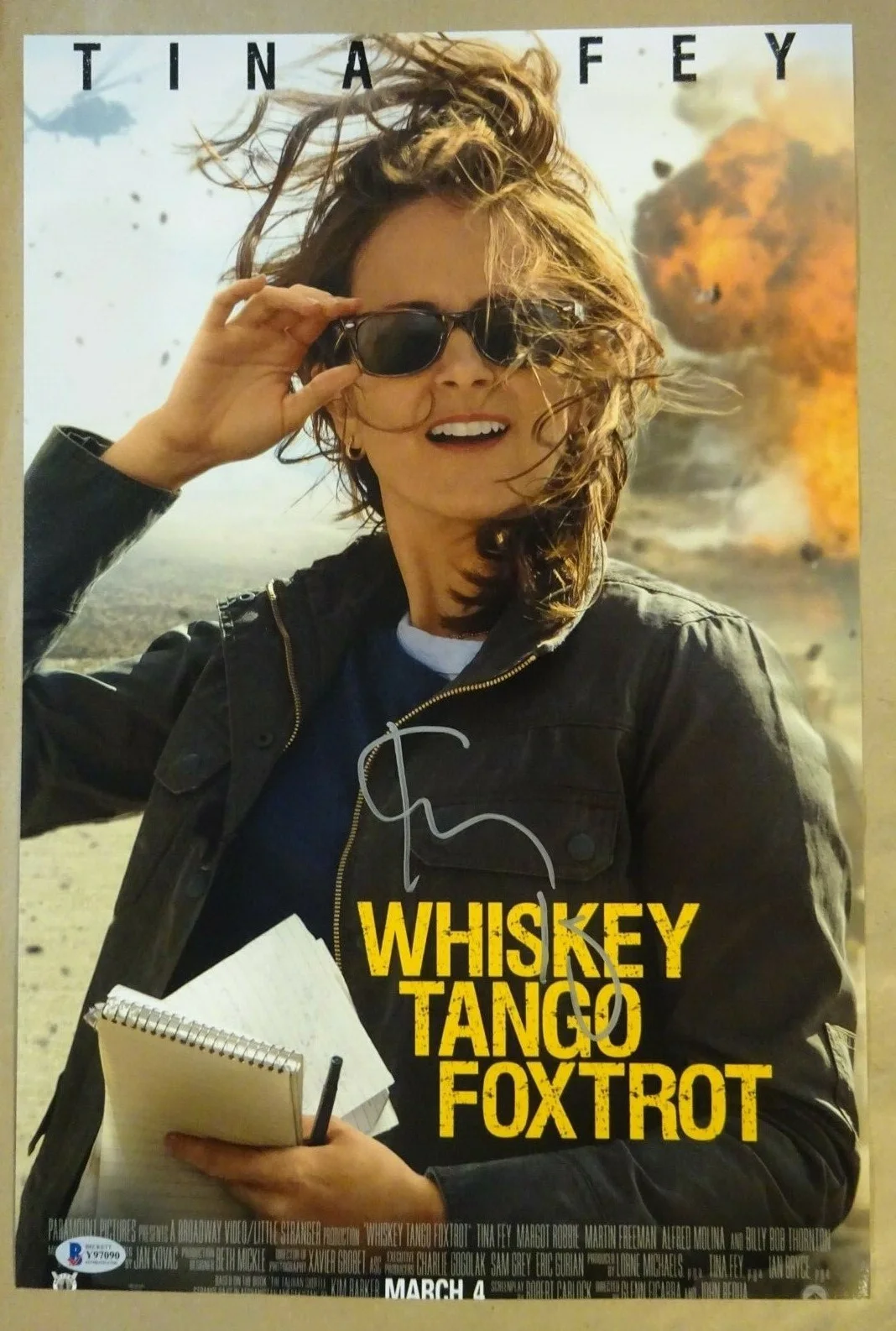 Tina Fey — Signed TINA FEY Autographed WHISKEY TANGO FOXTROT 12"x18" Photo BECKETT BAS COA, изображение 2