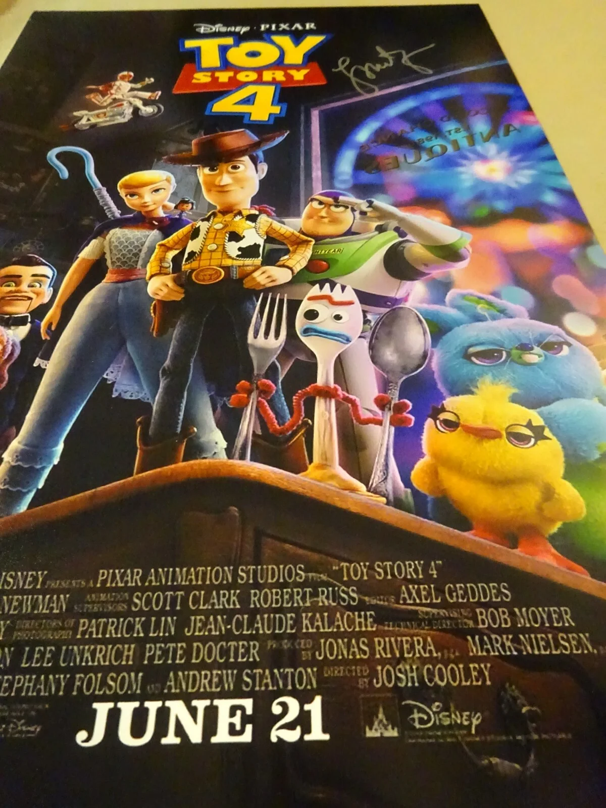 Laurie Metcalf — Signed LAURIE METCALF Autographed TOY STORY 4 12"x18" Photo BECKETT BAS COA, изображение 5
