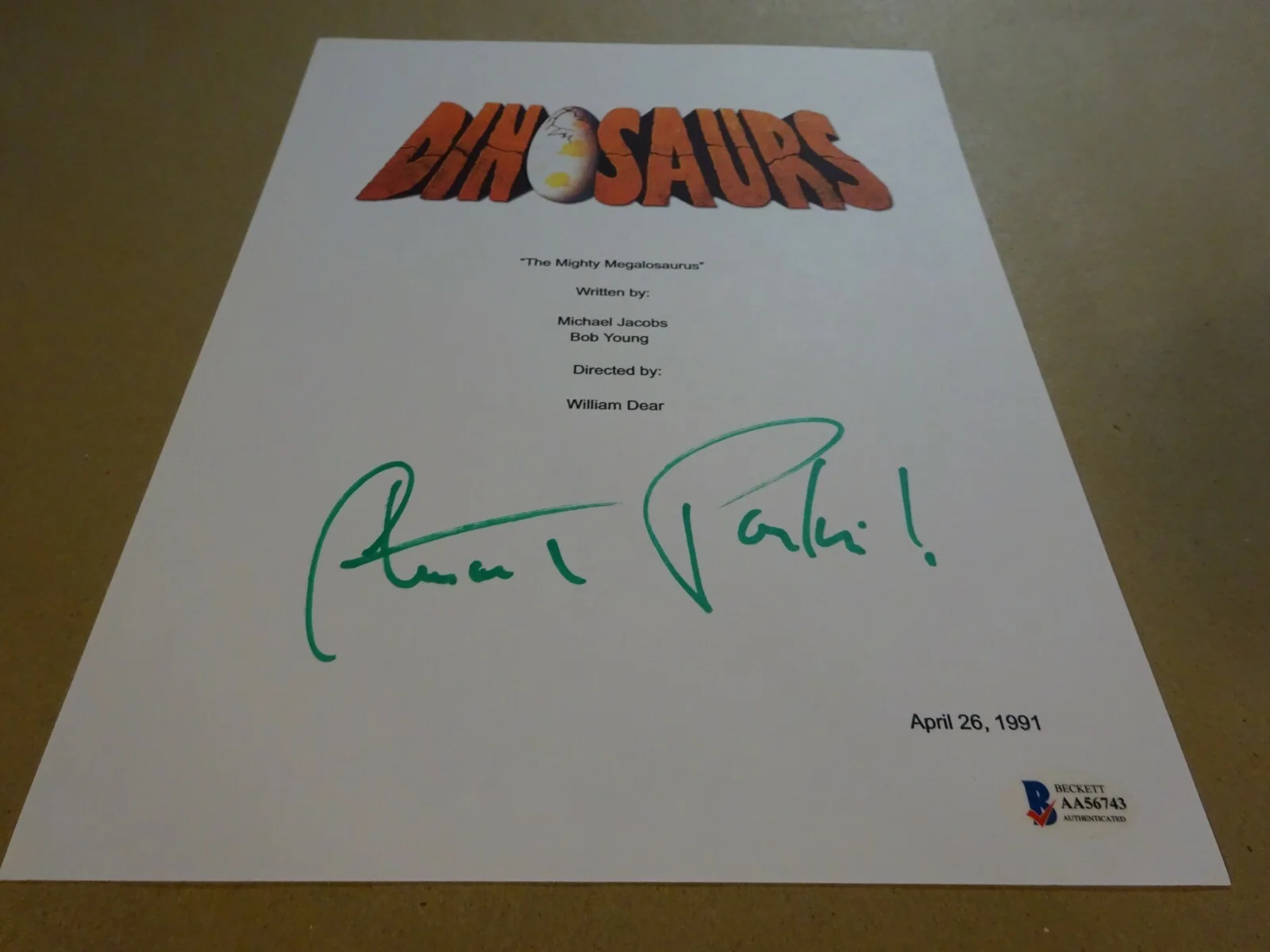 Stuart Pankin — Autographed STUART PANKIN Signed DINOSAURS Script Cover BECKETT BAS COA, image 3