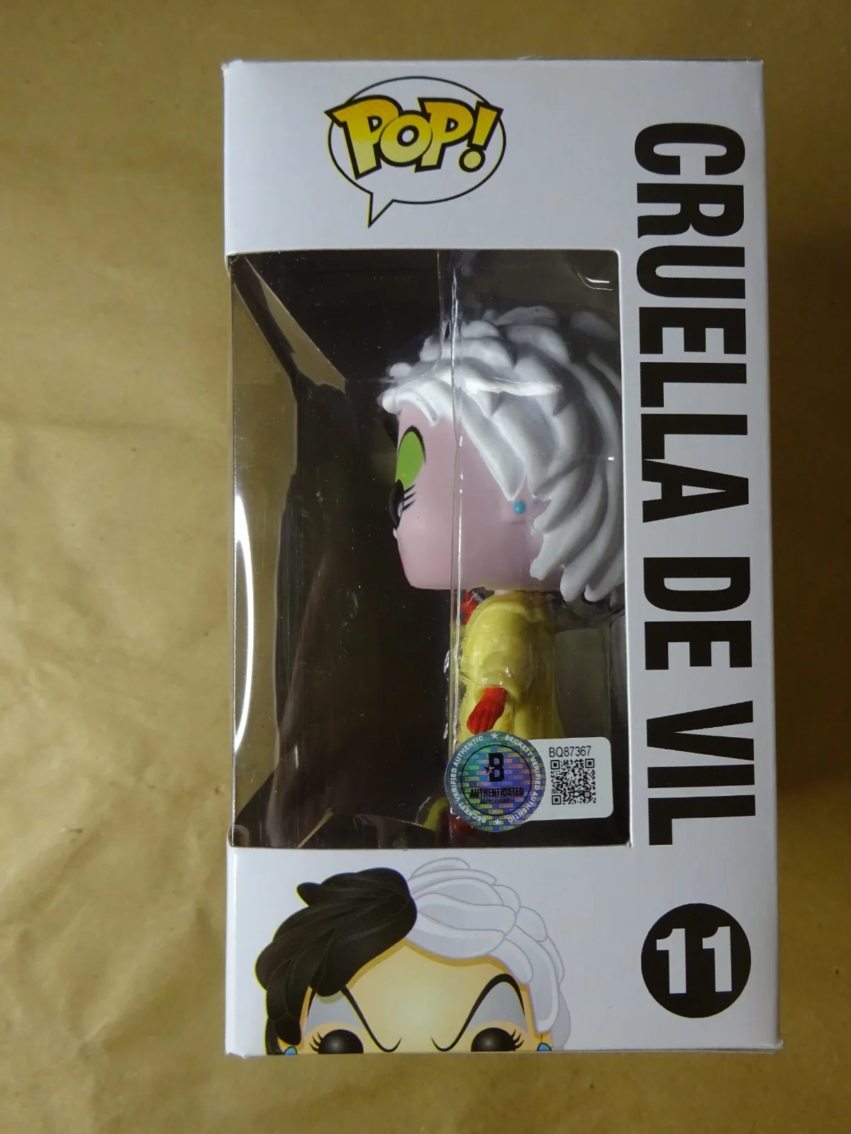 Victoria Smurfit — Signed Victoria Smurfit Disney Cruella De Vil Once Upon A Time Funko Pop BAS COA, image 5