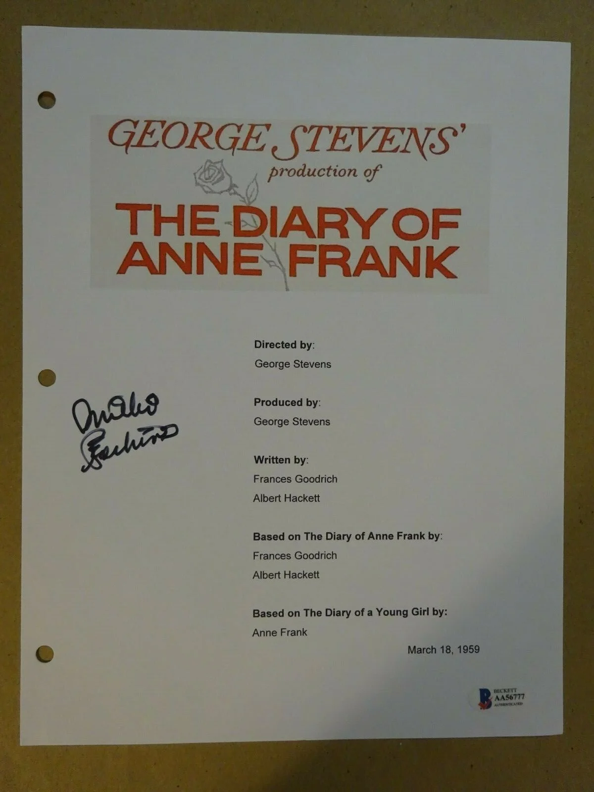 Millie Perkins — Autographed MILLIE PERKINS Signed DIARY OF ANNE FRANK Script Cover BECKETT COA, image 2