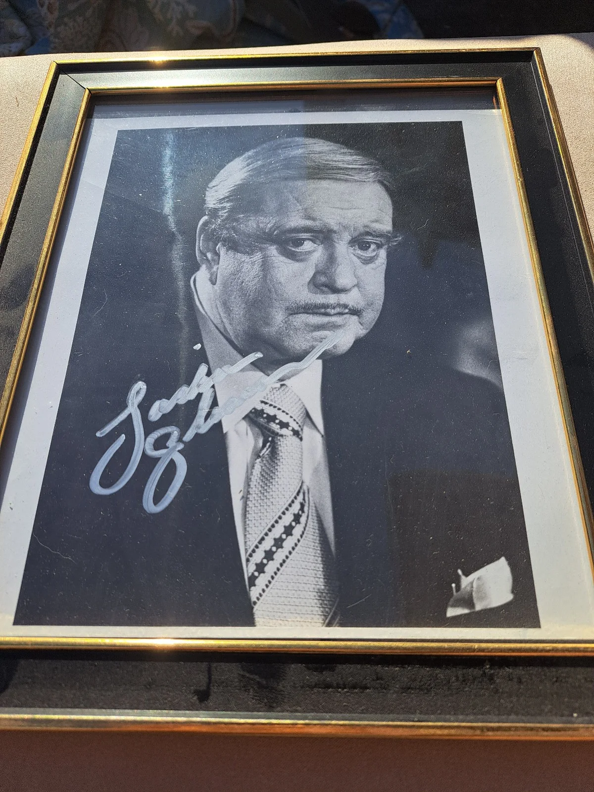Jackie Gleason — Jackie Gleason Signed Original Framed TV Photo Autographed Memorabilia RARE, image 2
