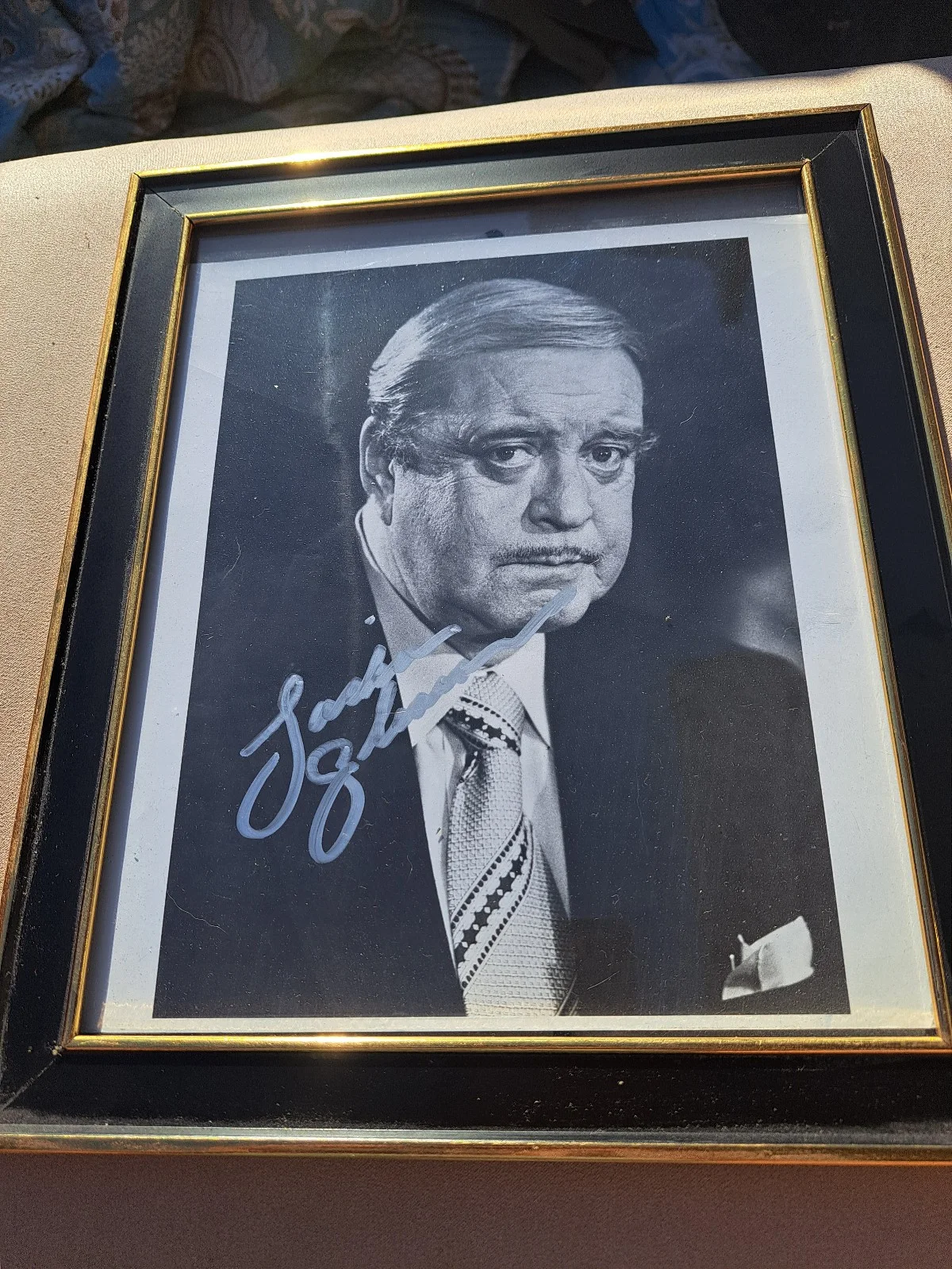 Jackie Gleason — Jackie Gleason Signed Original Framed TV Photo Autographed Memorabilia RARE, image 4