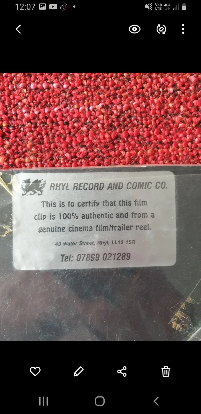 Hand crafted display featuring original film cells for EIGHT LEGGED FREAKS fans, изображение 5