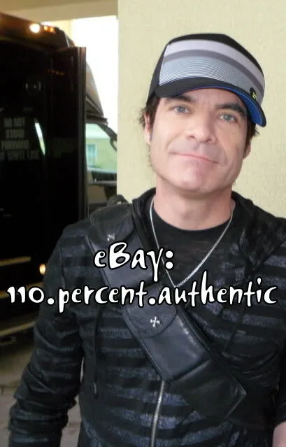 TRAIN x2 PAT MONAHAN SCOTT UNDERWOOD SIGNED REMO DRUMHEAD #b *EXACT PROOF*, image 4
