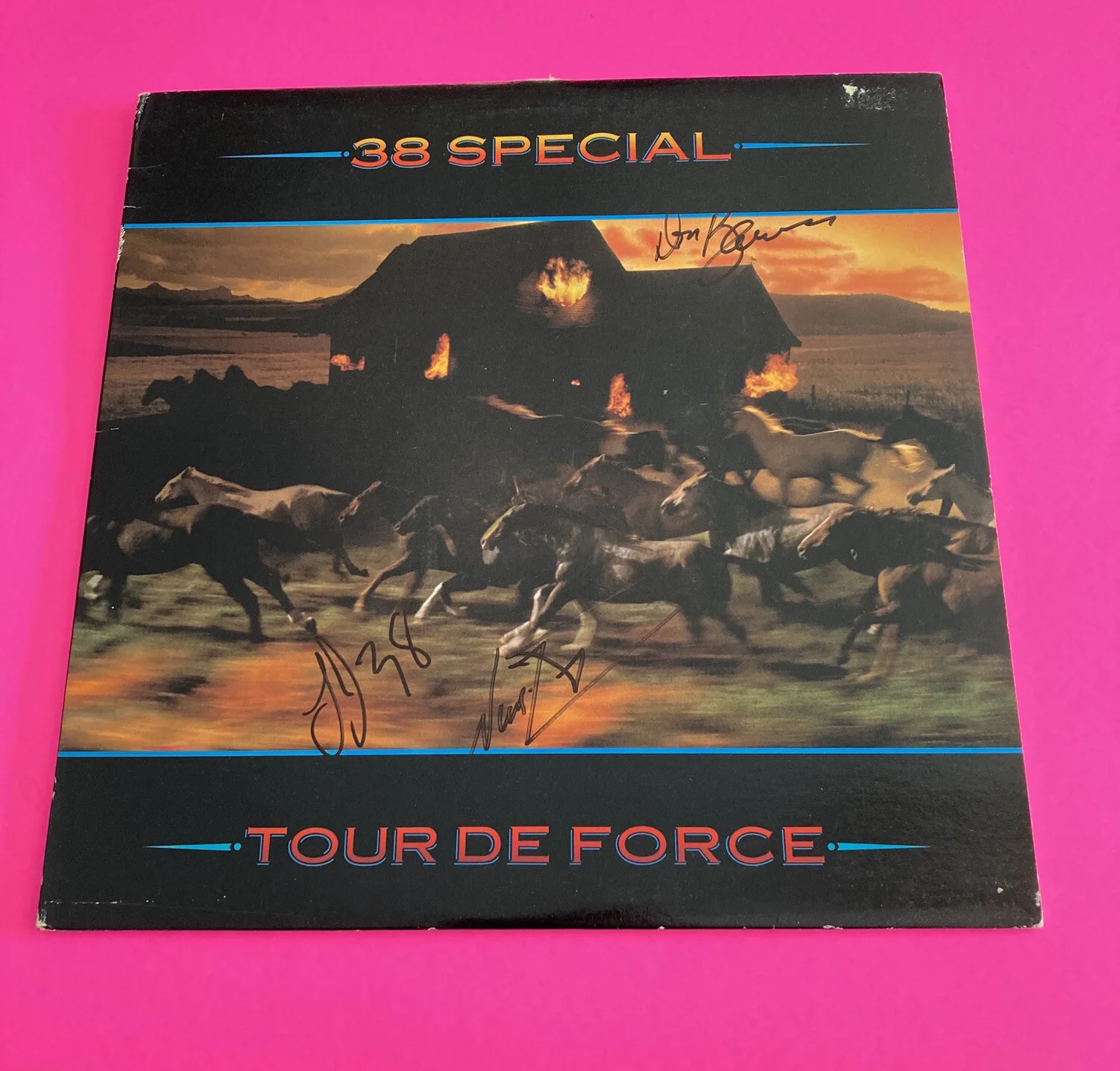 38 SPECIAL x3 BARNES VAN ZANDT LARRY SIGNED TOUR DE FORCE VINYL LP *EXACT PROOF*, изображение 2
