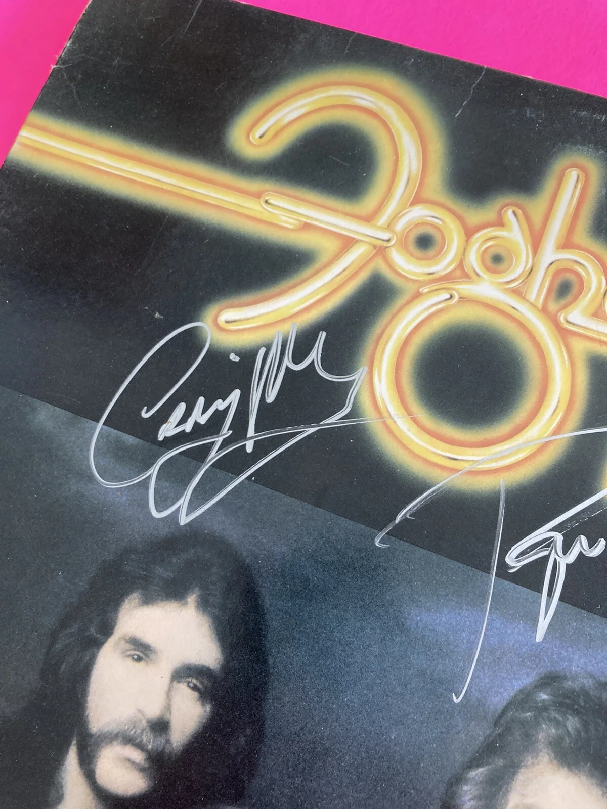 FOGHAT x2 ROGER EARL CRAIG MACGREGOR SIGNED NIGHT SHIFT VINYL LP *PROOF*, image 4