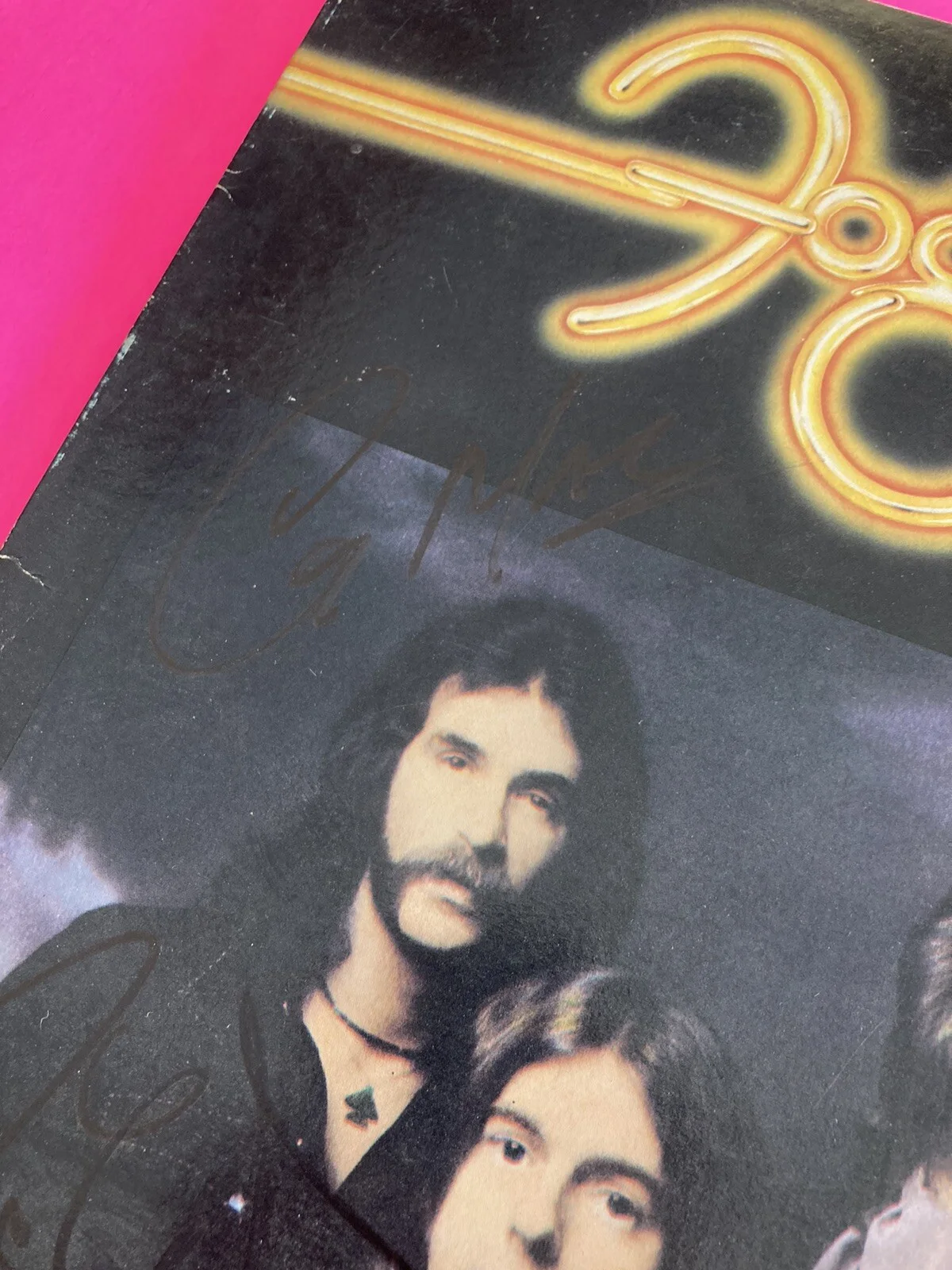 FOGHAT x2 ROGER EARL CRAIG MACGREGOR SIGNED NIGHT SHIFT VINYL LP * PROOF*, image 5
