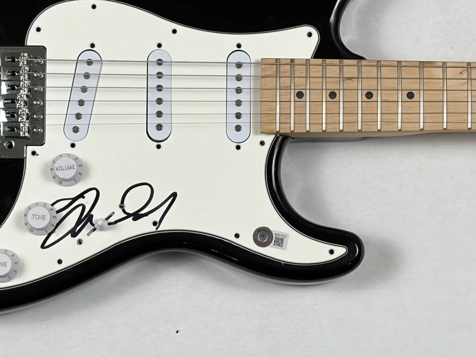 Tim Commerford RAGE AGAINST THE MACHINE Signed Autograph Electric Guitar BAS COA, image 4