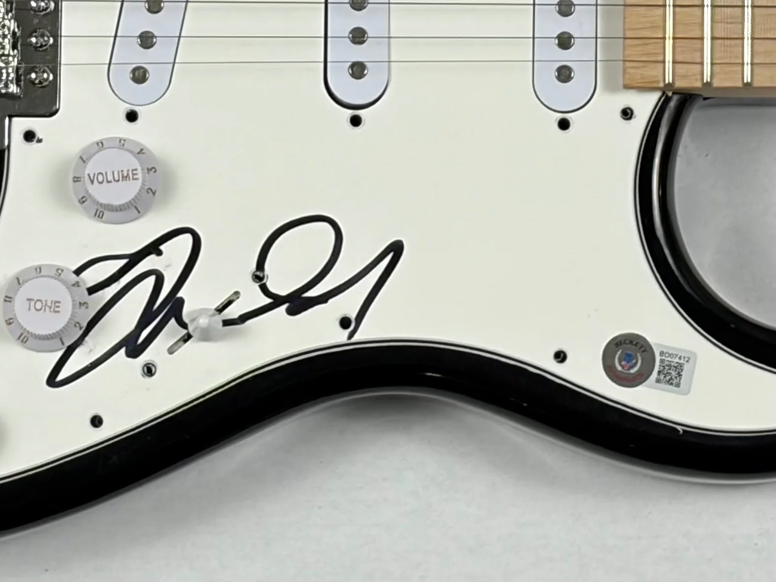 Tim Commerford RAGE AGAINST THE MACHINE Signed Autograph Electric Guitar BAS COA, image 5