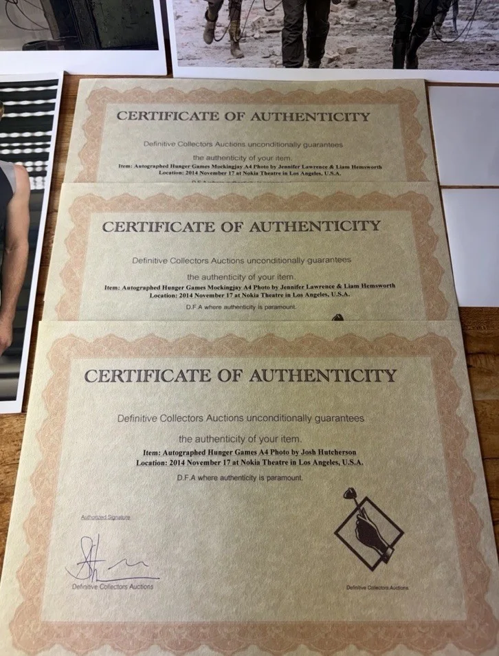 Jennifer Lawrence — The Hunger Games Signed Photograph Lot - 2 Jennifer Lawrence/Liam Hemsworth COA, image 5