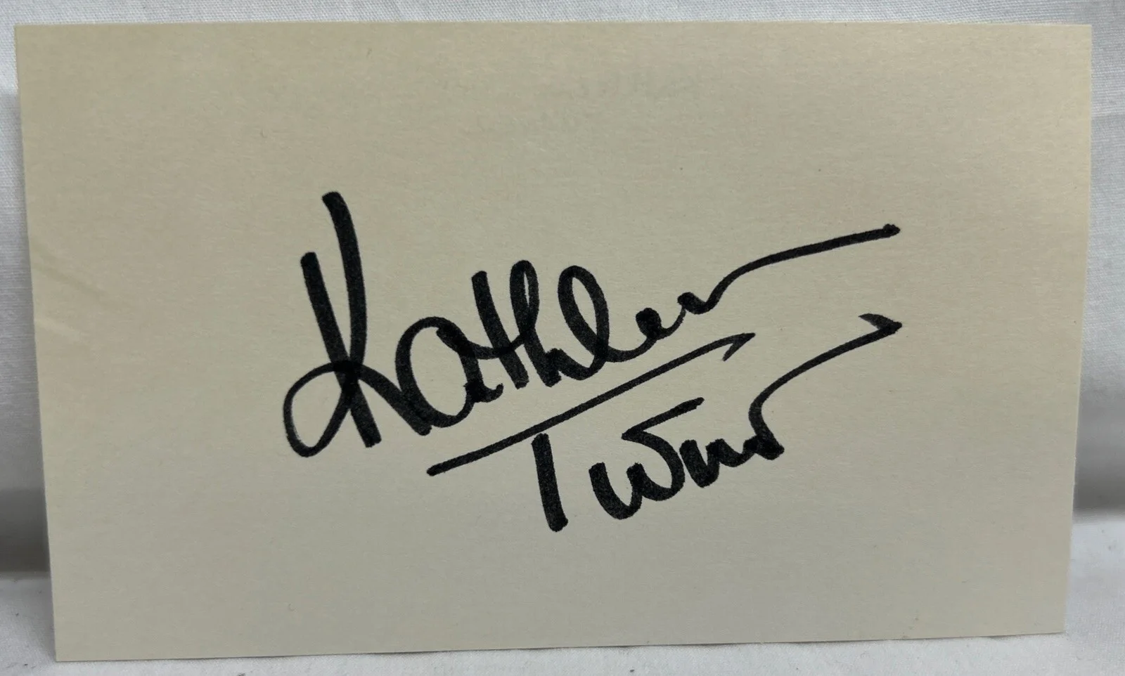 Kathleen Turner — Kathleen Turner American Actress Body Heat 8x6” B/W Picture & Signed Index Card, изображение 4
