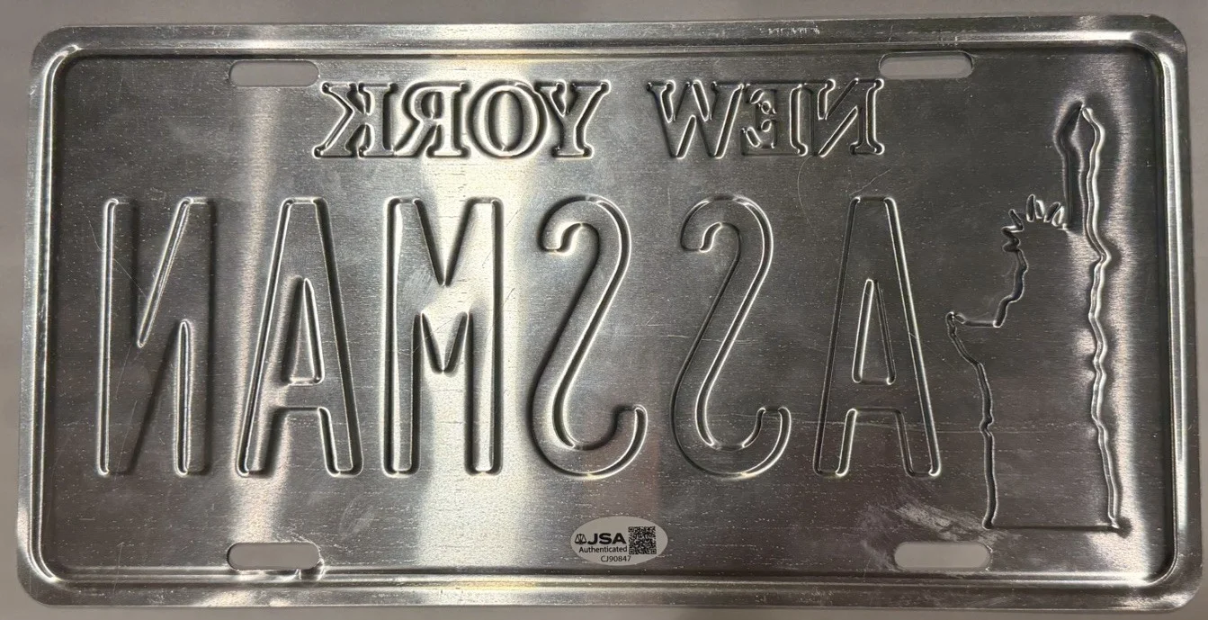Michael Richards KRAMER SEINFELD Signed Autographed ASSMAN License Plate JSA COA, image 3
