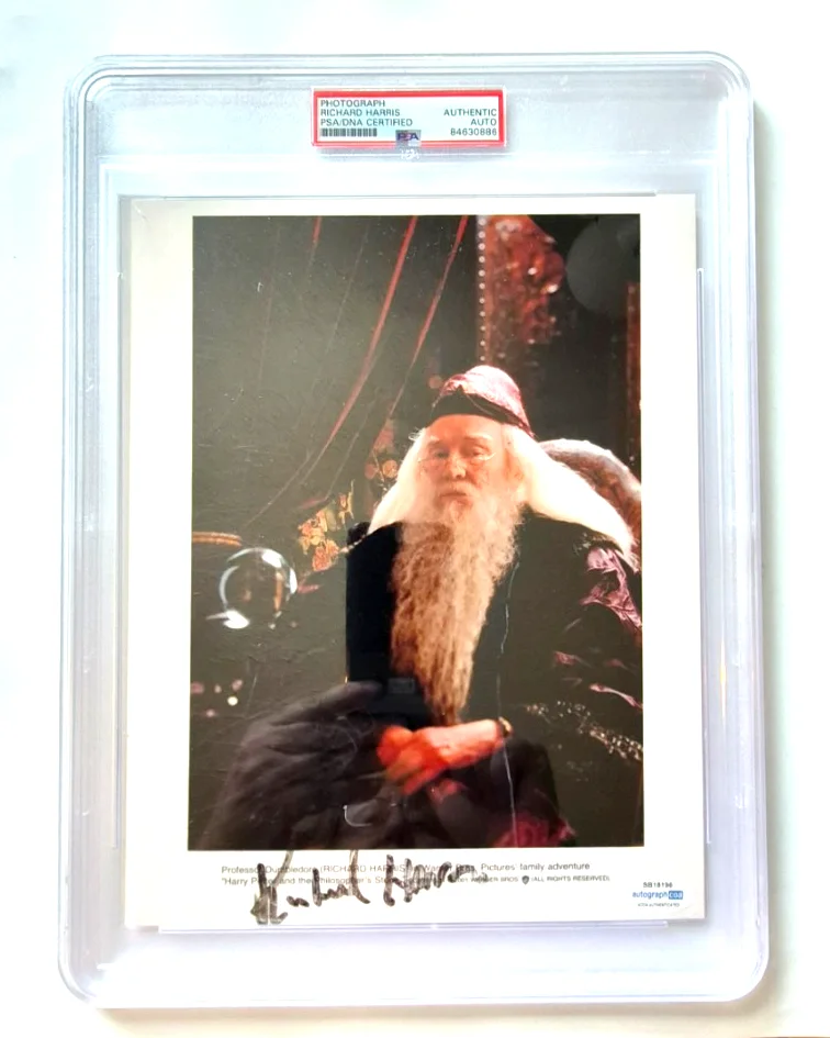 Richard Harris — RICHARD HARRIS SIGNED 8X10 PRESS PHOTO HARRY POTTER DUMBLEDORE PSA COA ENCAP