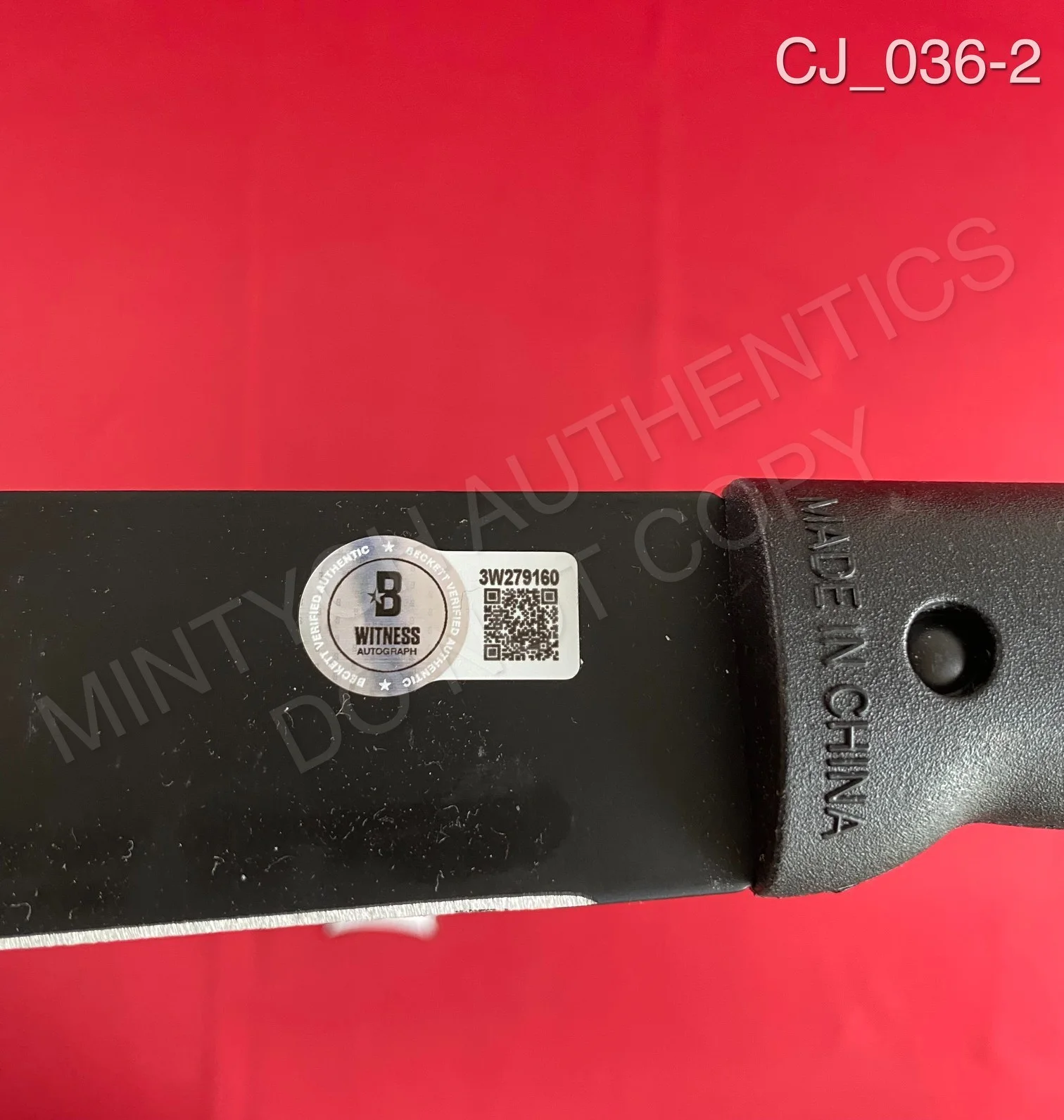 CJ Graham — CJ C.J. Graham signed Friday the 13th real 18" steel machete Beckett horror, изображение 2
