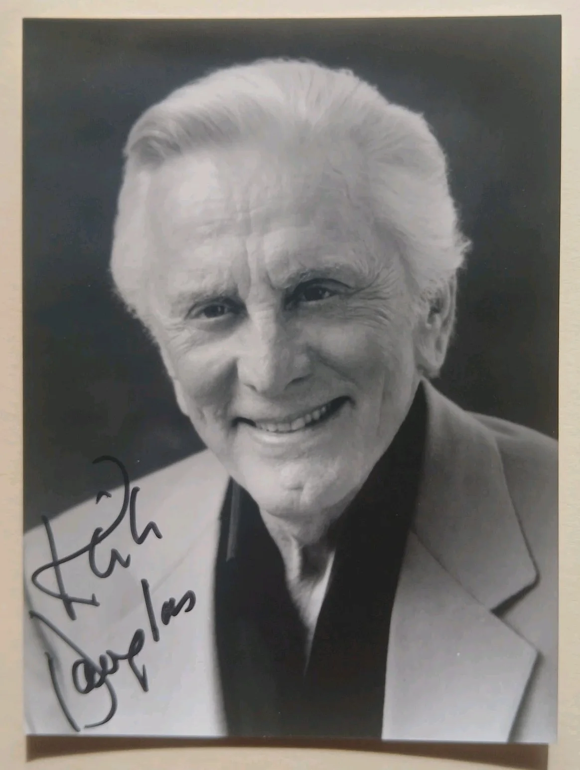 kirk douglas — kirk douglas signed 3.5x5 photo lust for life the vikings spartacus draw! actor