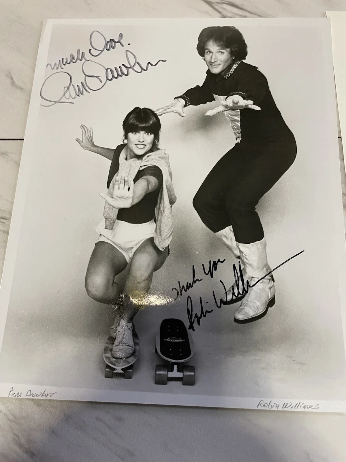 Robin Williams, Pam Dawber — Signed Pam Dawber 8X10 Mork And Mindy Photo Robin Williams Secretarial JSA Read, изображение 2