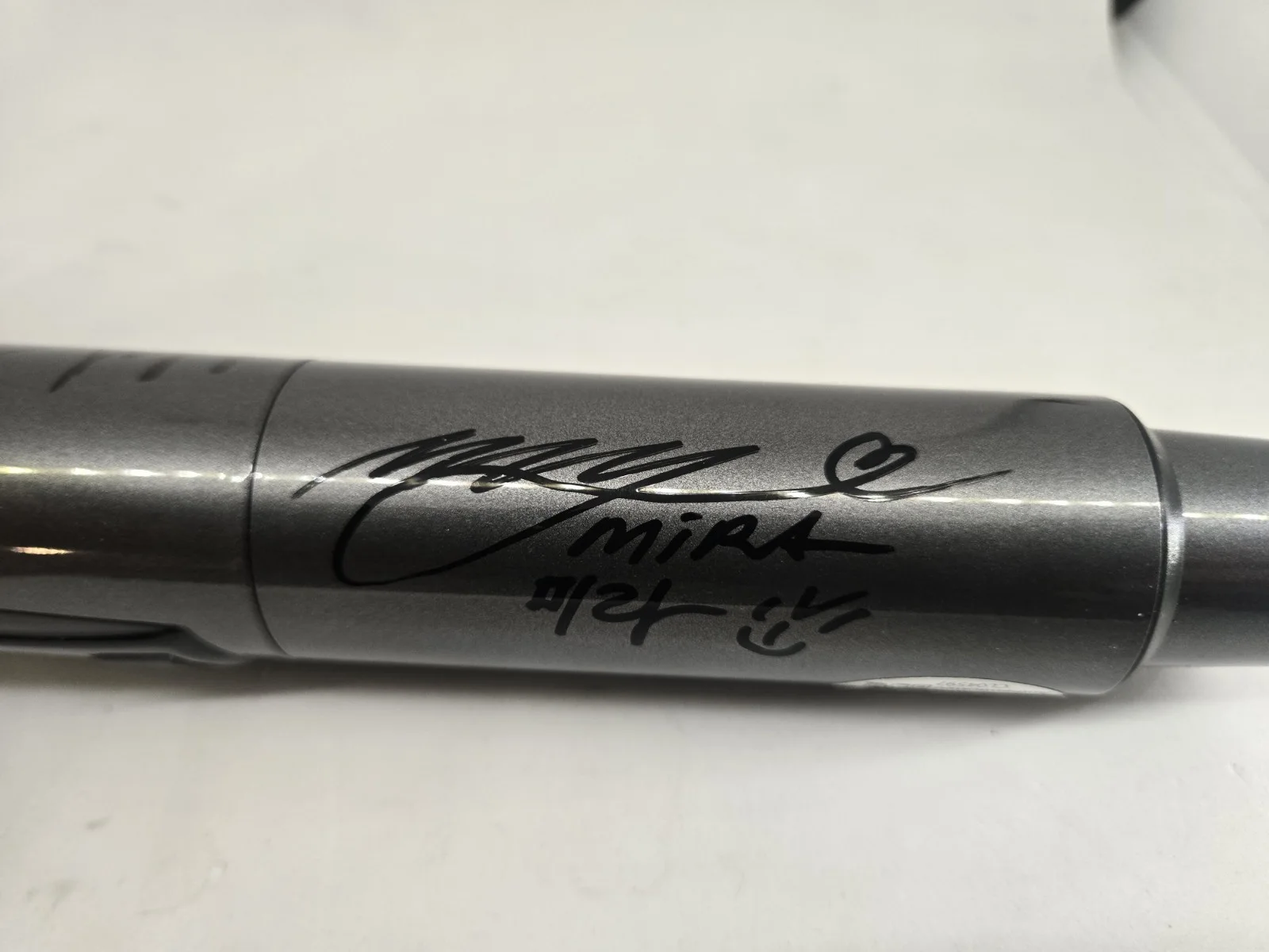 Rei Ami — Arden Cho/May Hong/Ji-Young Yoo Signed KPOP Demon Hunters Microphone! JSA COA, image 3