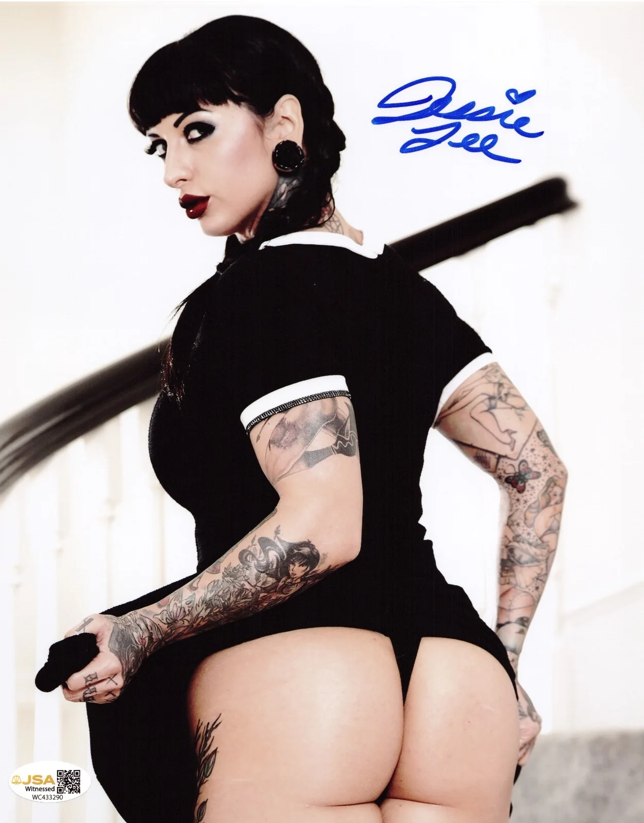 Jessie Lee — Jessie Lee Adult Video Star signed Hot 8x10 photo Proof #21 JSA Witnessed