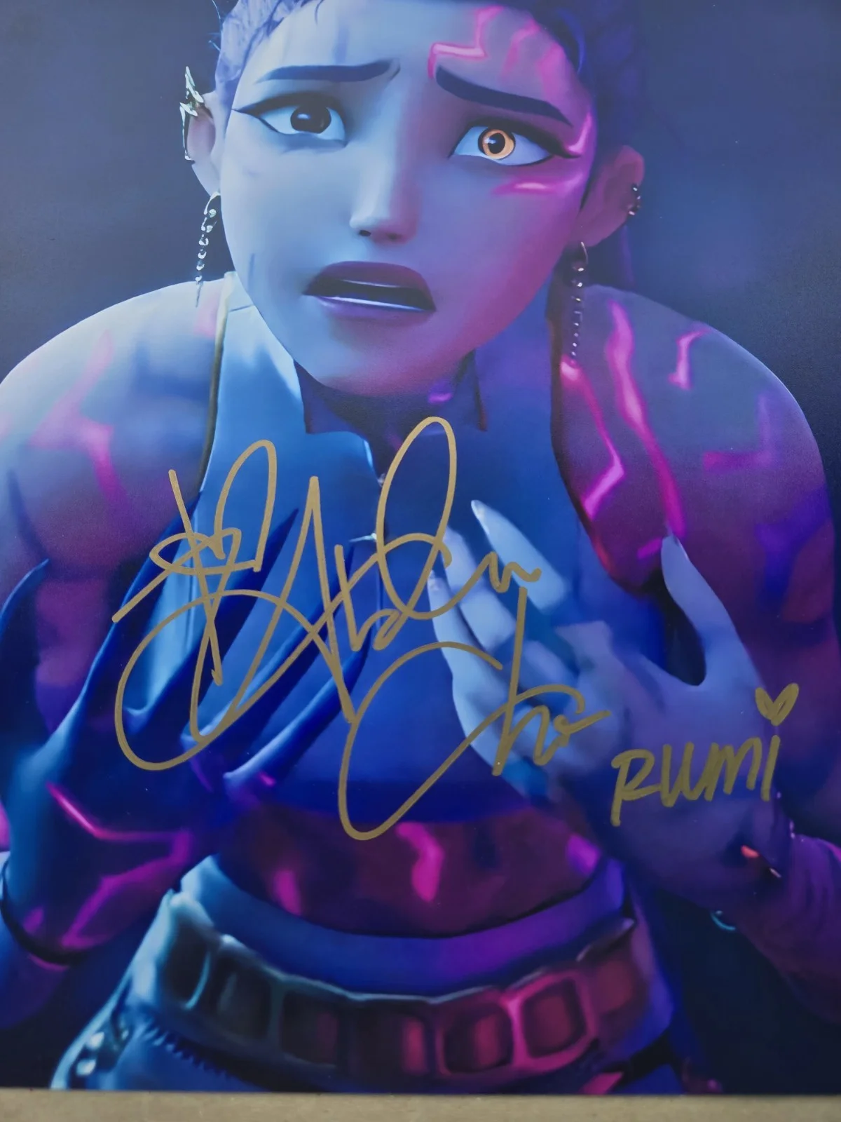 Arden Cho — Arden Cho Signed RUMI Kpop Demon Hunters 11x14 Photo! JSA WITNESS! EXACT PROOF, изображение 2