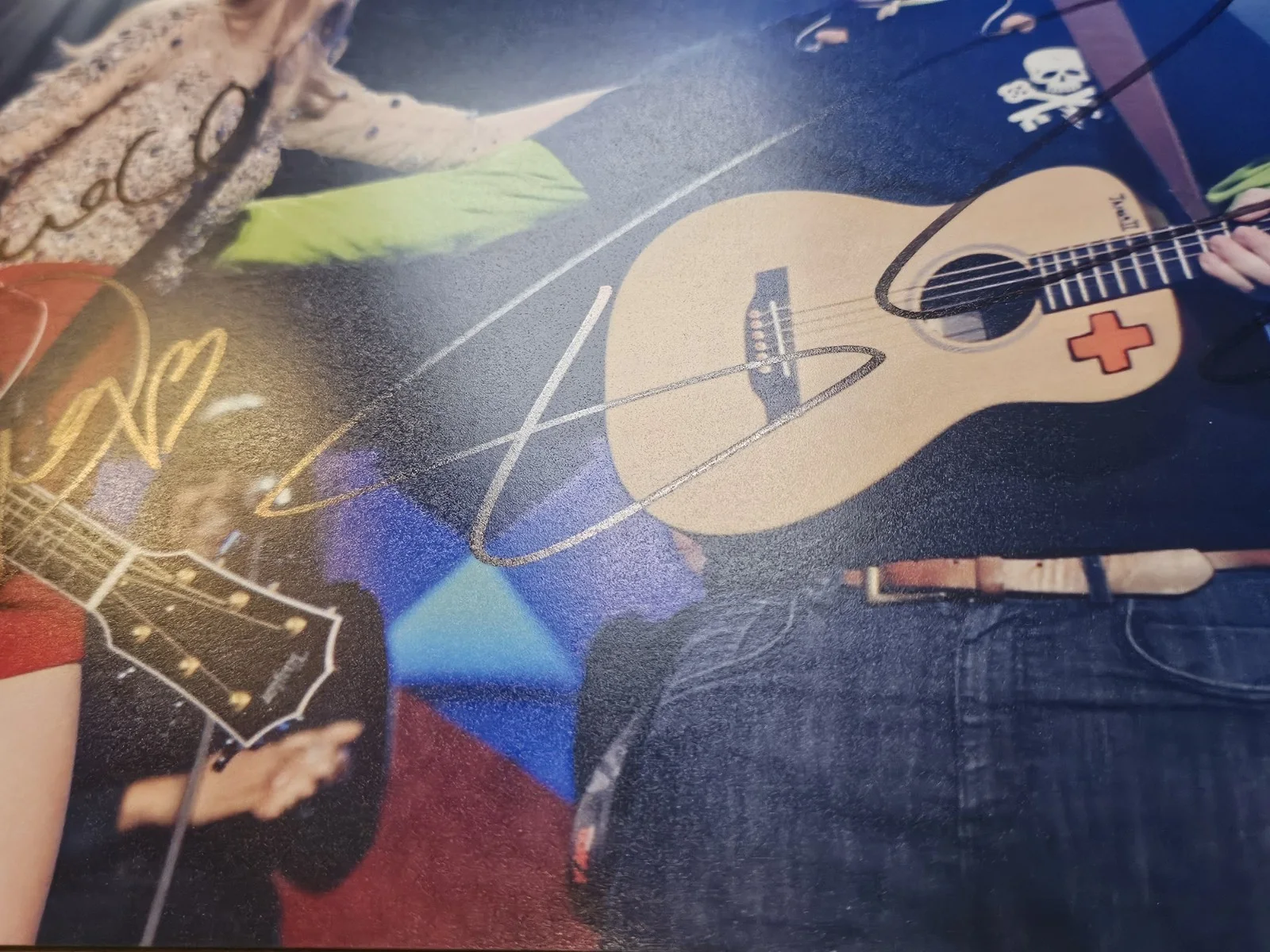 TAYLOR SWIFT AND ED SHEERAN ORIGINAL AUTOGRAPHS 12" X 8" W/ COA PHOTO 🎸, изображение 4