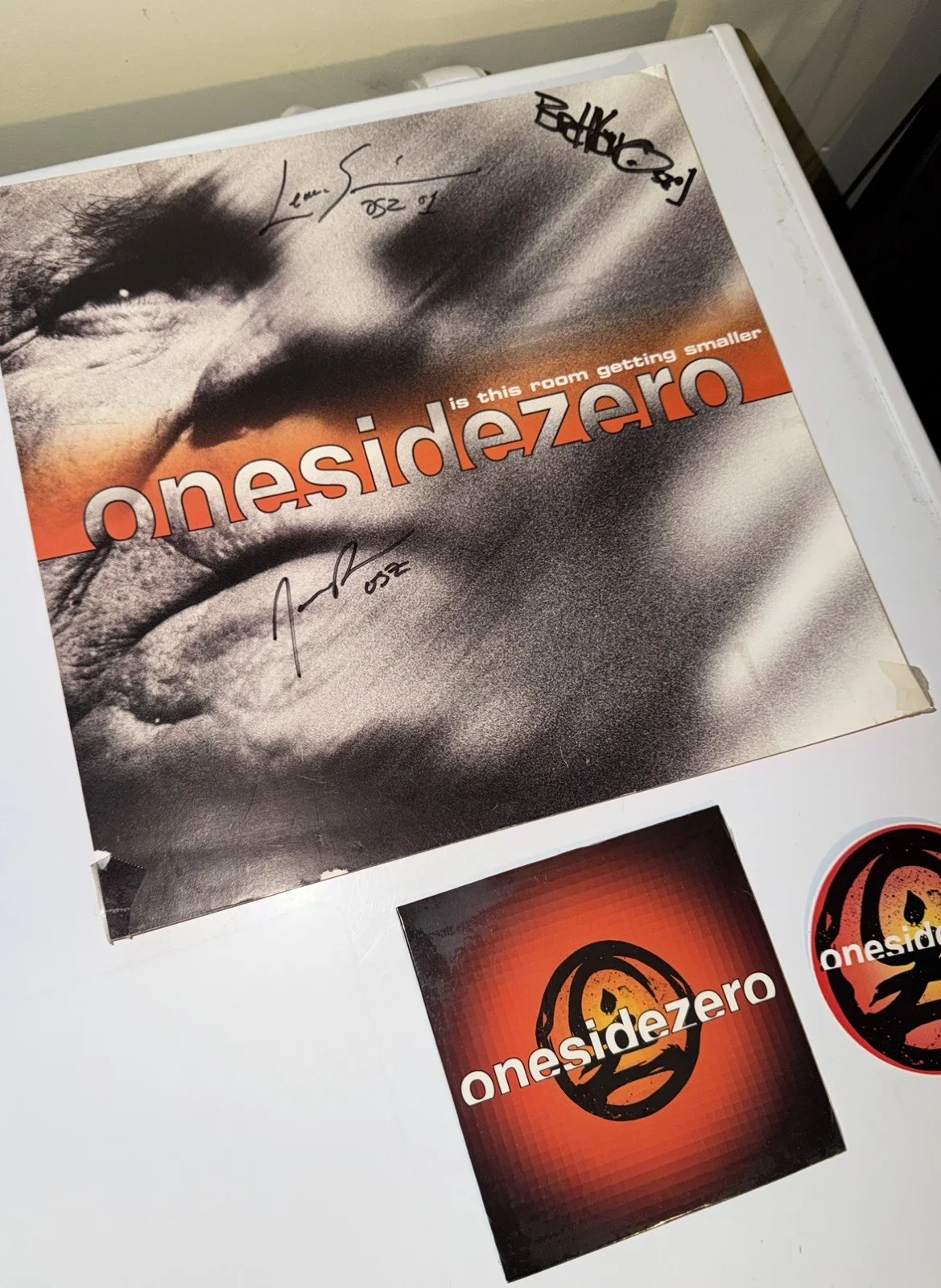 OneSideZero Promo Lot SIGNED + Stickers + Press Photo Maverick Records Nu Metal, image 2