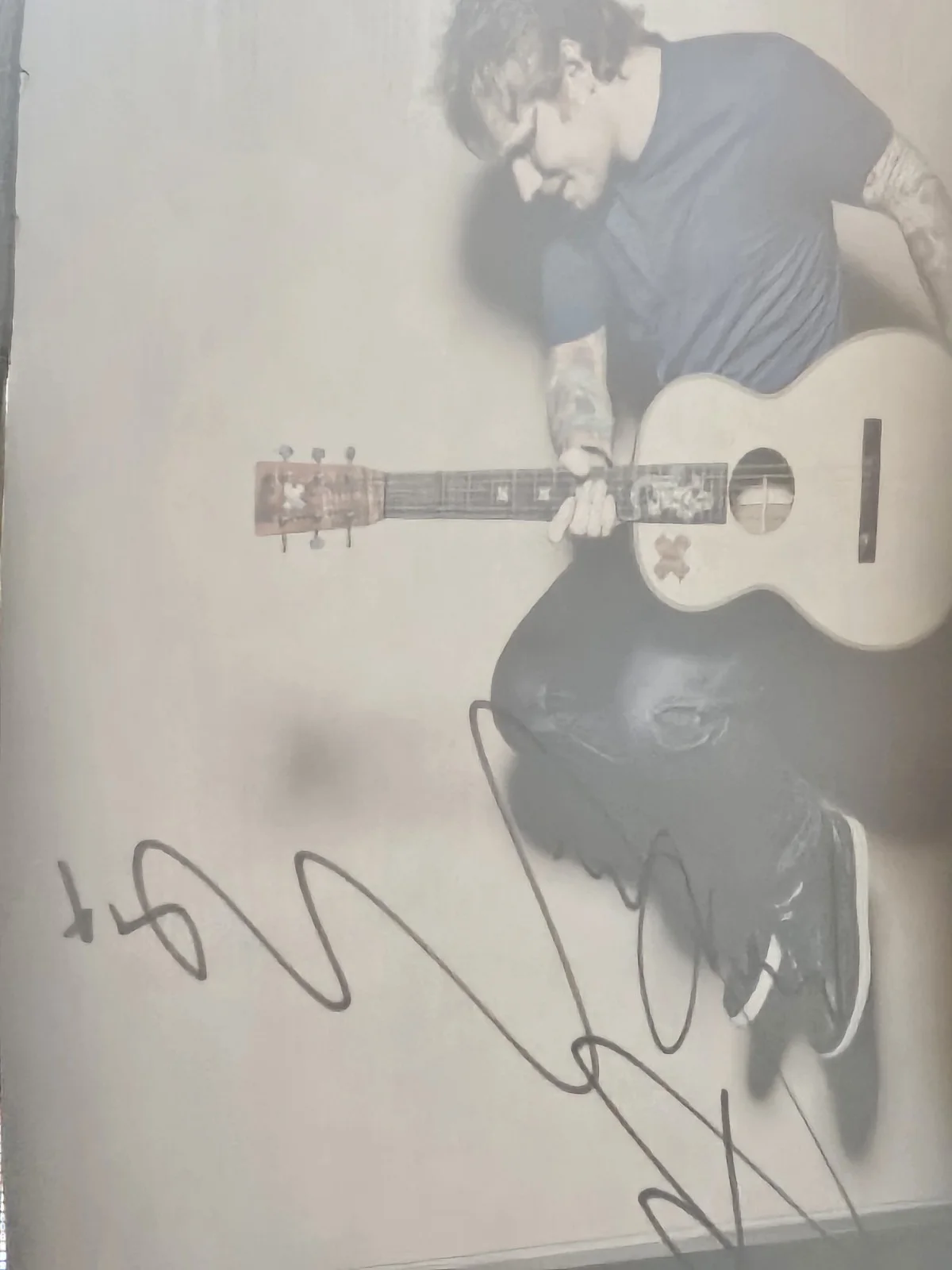 ED SHEERAN ORIGINAL HAND-SIGNED AUTOGRAPH 8"X12" PHOTO W/ COA ✅️, изображение 4