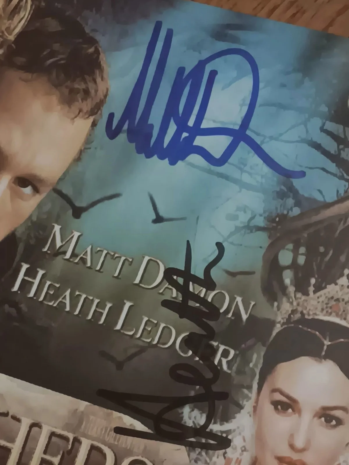 HEATH LEDGER, MATT DAMON — Signed Brothers Grimm Movie Photo Heath Ledger Batman Joker Matt Damon with COA, изображение 4