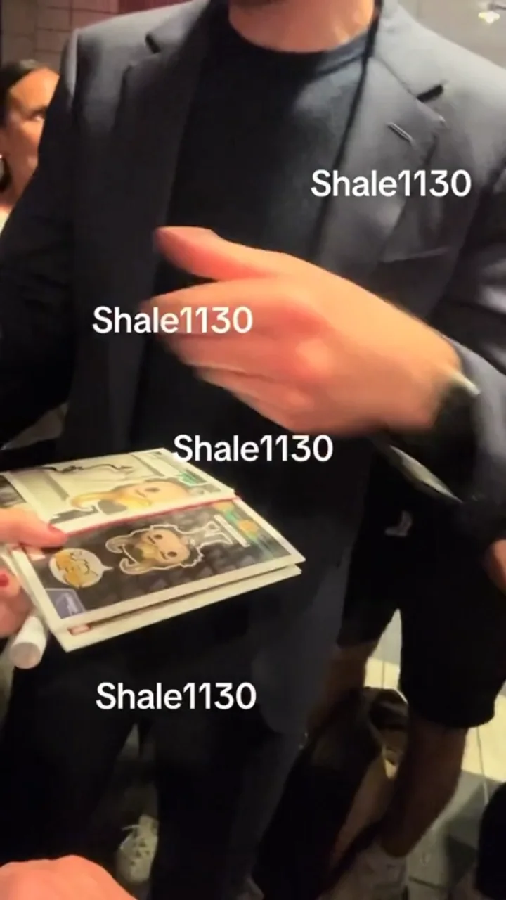 Tom Hiddleston SIGNED President Loki Funko Pop VIDEO PROOF marvel autograph, image 2