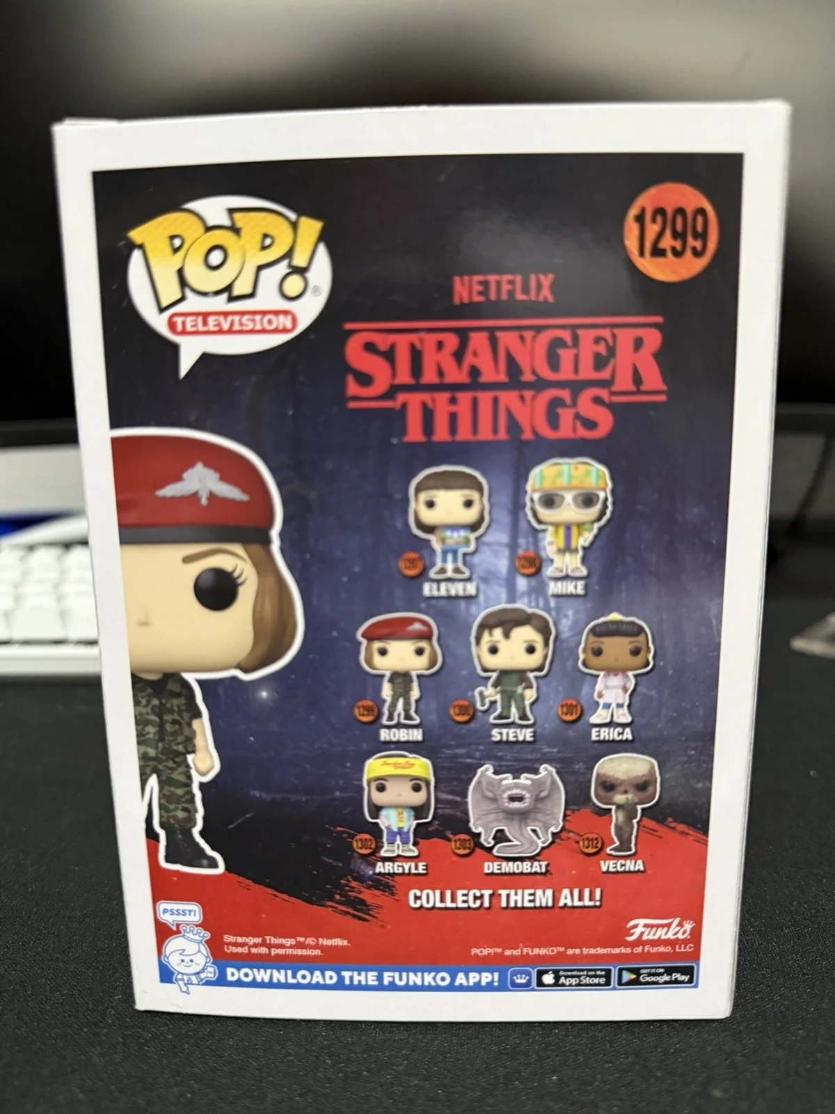 Maya Hawke — Maya Hawke Signed Autographed Robin Stranger Things Funko #1299 SWAU COA, image 4