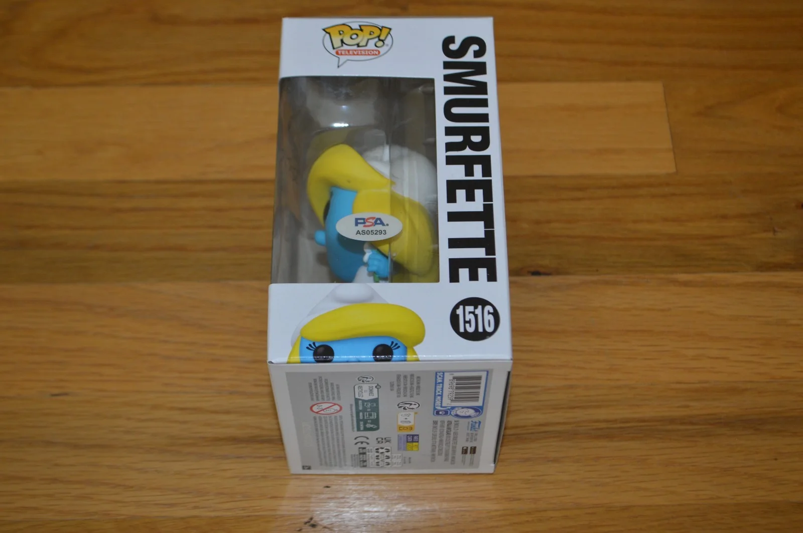 Rihanna Signed "Smurfette" Funko Pop Vinyl Figure #151 with PSA Hologram, image 3