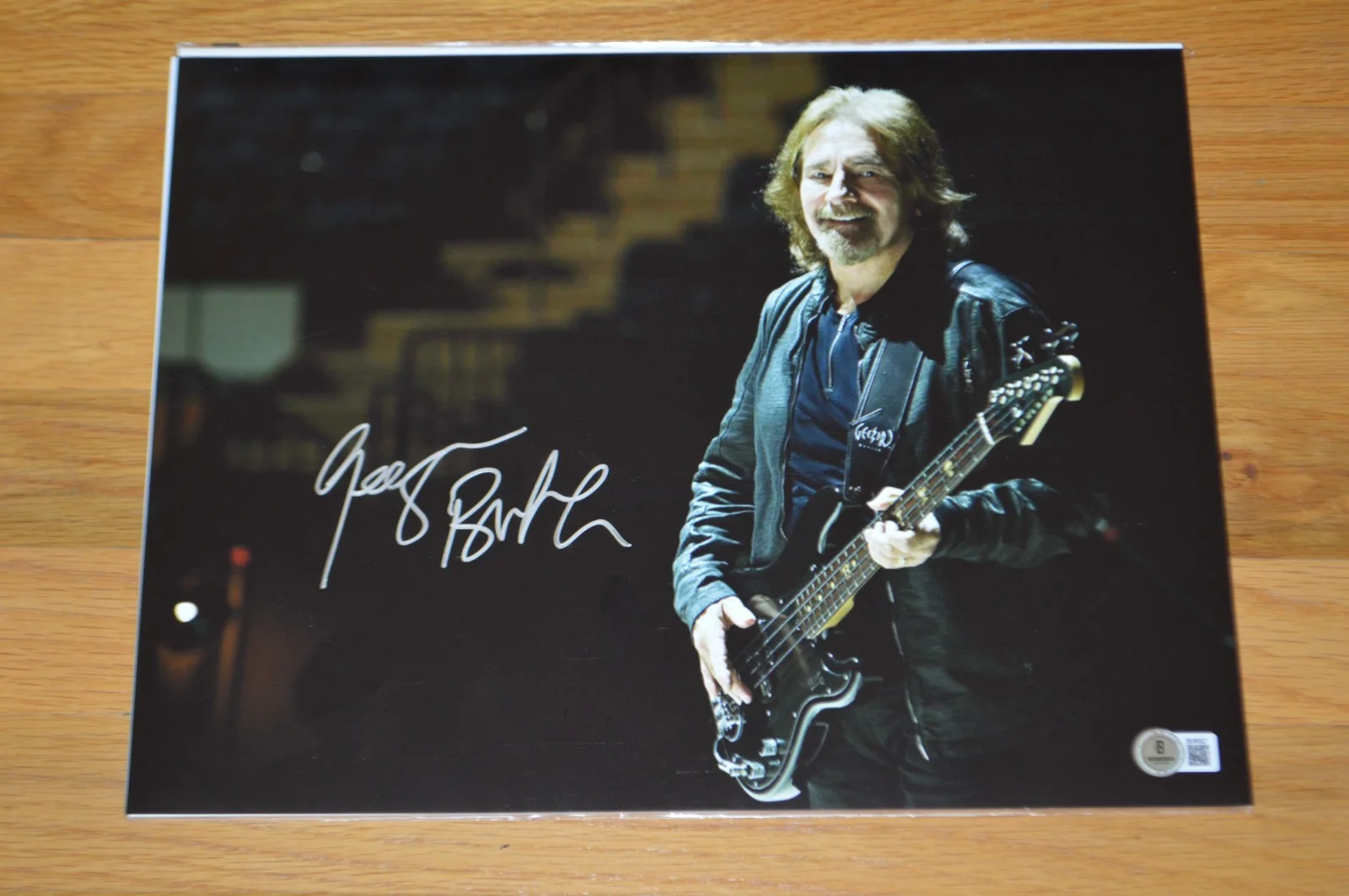 Black Sabbath Geezer Butler Autographed 11x14 Photo with Beckett Hologram, изображение 4