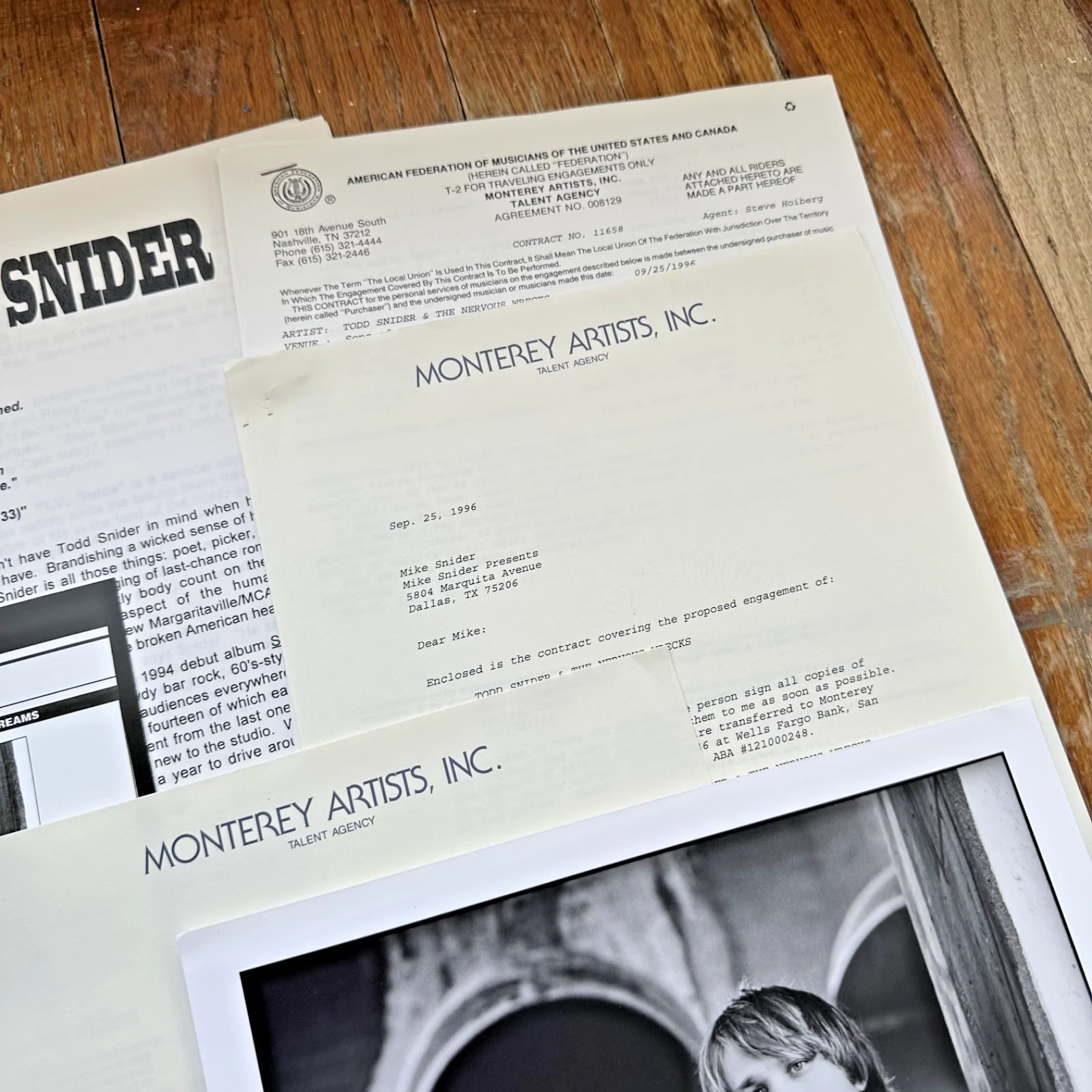 TODD SNIDER TX SONS HERMANN 10-30 Live Concert Contract & Rider Promo Photo, изображение 3