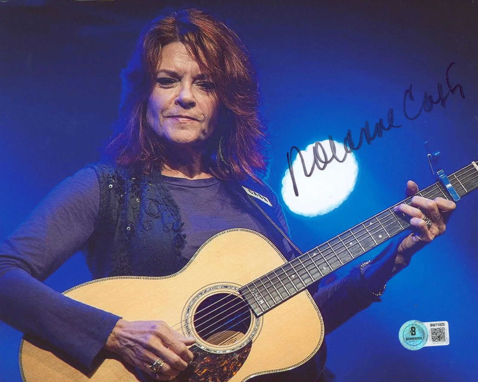 Rosanne Cash — Rosanne Cash Singer Authentic Signed 8x10 Horizontal Photo Autographed BAS 1