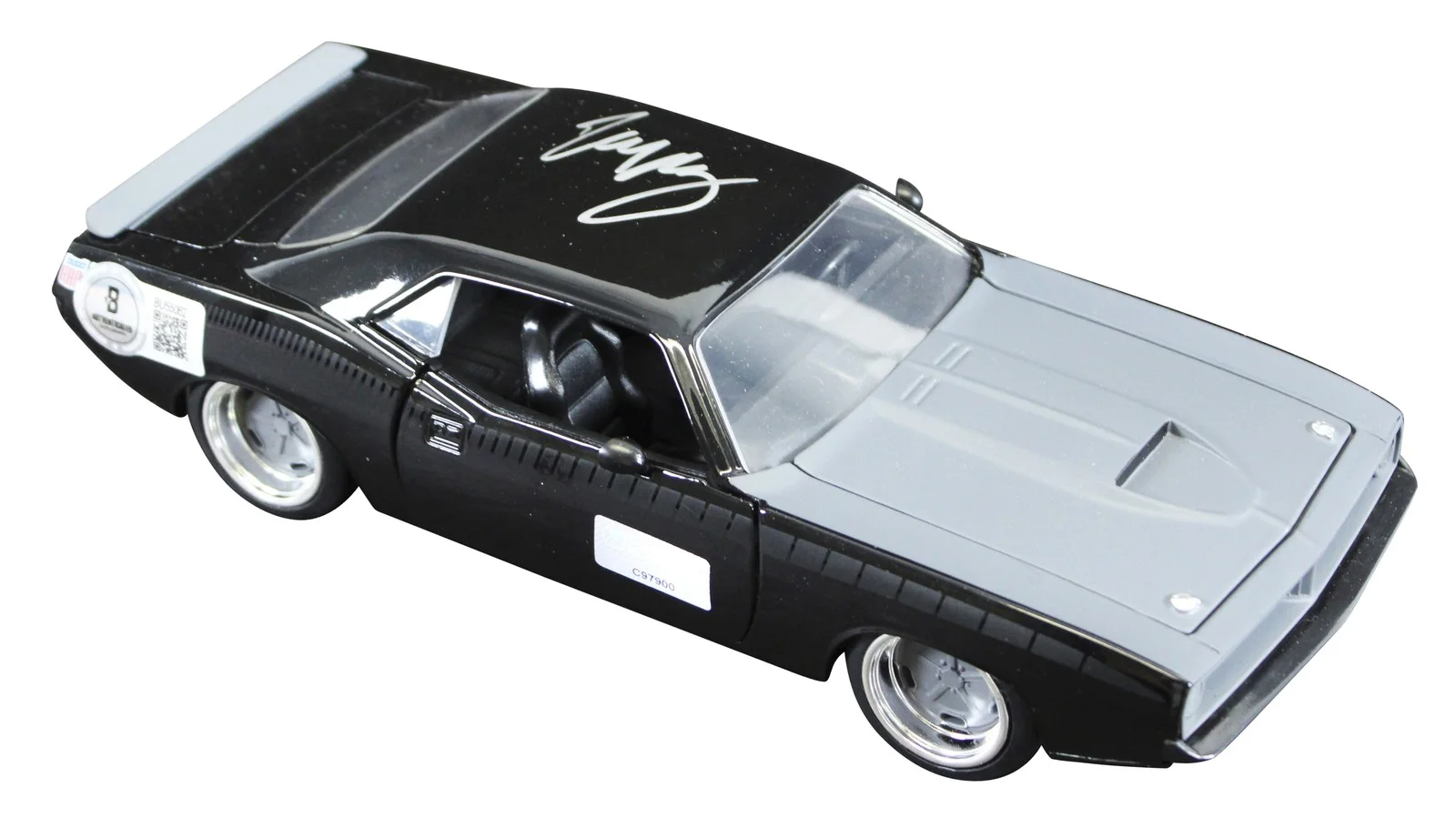 Michelle Rodriguez — Michelle Rodriguez Fast And Furious Signed Barracuda 1:24 Die Cast Metal Car BAS, image 2