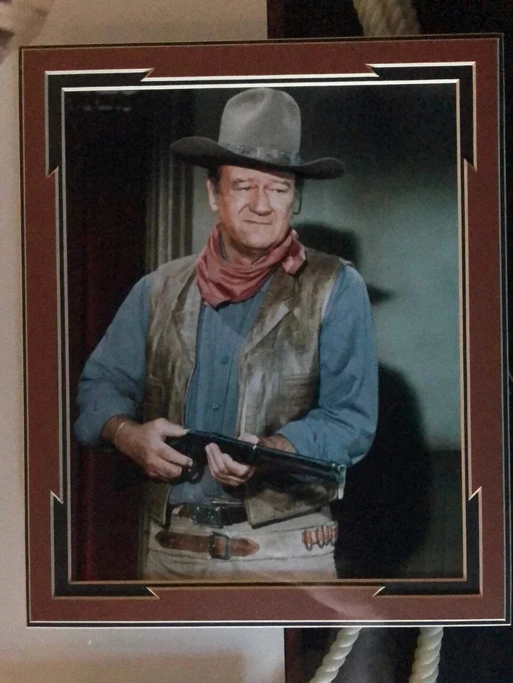 John Wayne signed note in Shadowbox w- Rifle & Lariat COA, image 4