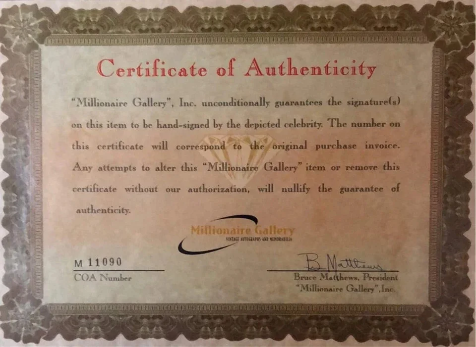 John Wayne signed note in Shadowbox w- Rifle & Lariat COA, image 5