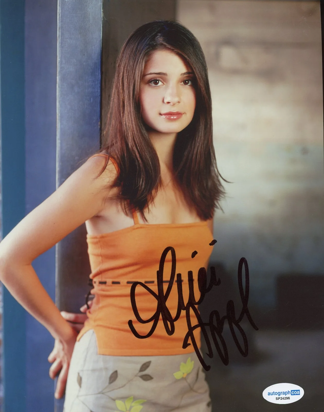 Shiri Appleby — Shiri Appleby Signed Autographed ROSWELL 8x10 Photo EXACT Proof ACOA C UnReal, изображение 2