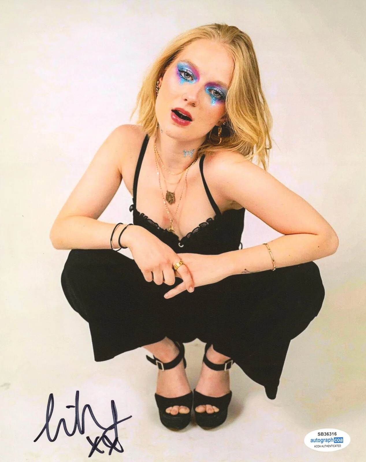 LILYISTHATYOU — Singer LILYISTHATYOU signed 8x10 Photo EXACT PROOF b FMRN Moderation ACOA COA, image 4