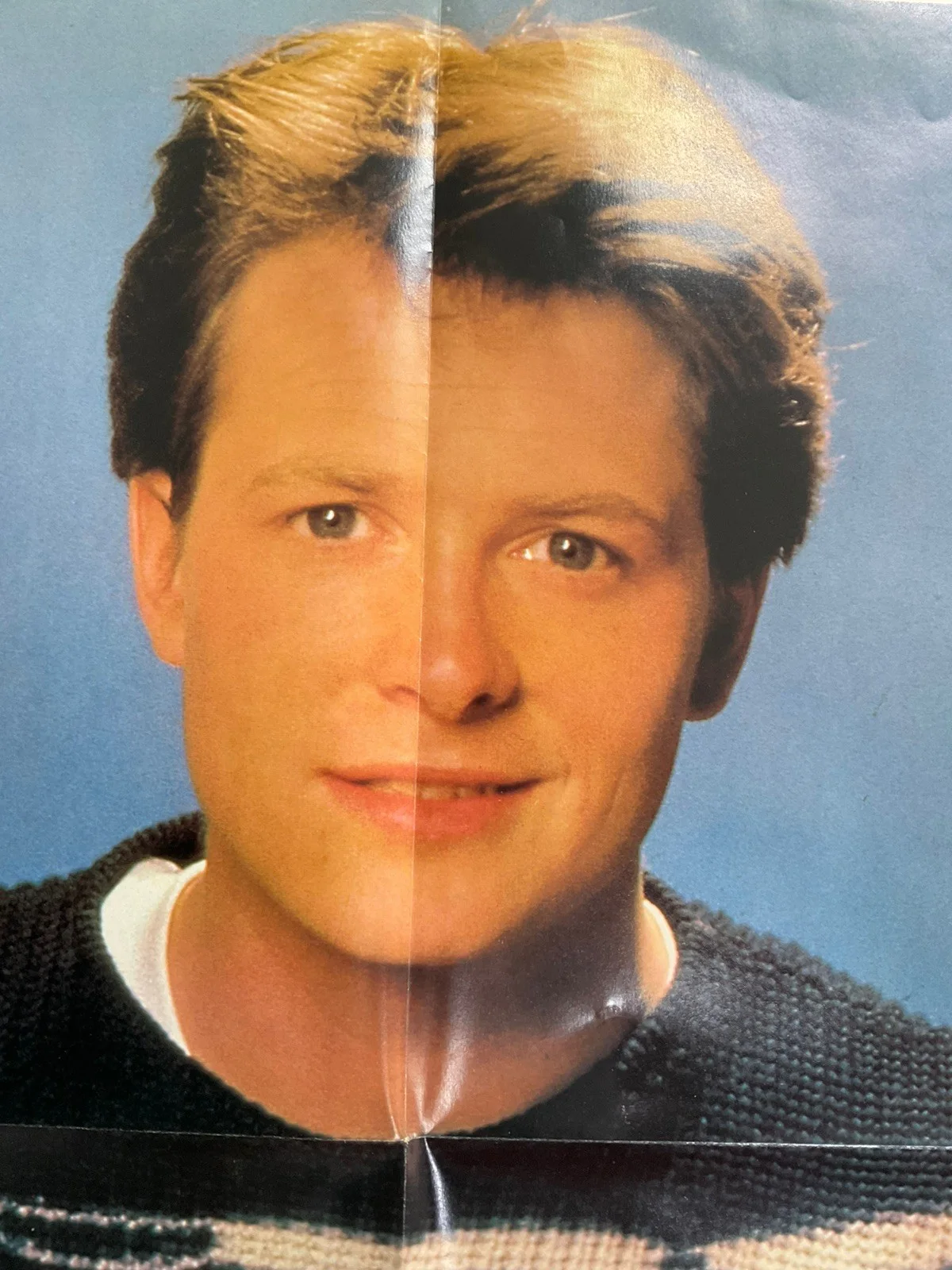 LARGE VINTAGE - MICHAEL J FOX - FULL COLOUR POSTER - 1990s - 15.5” x 21.5”, image 2