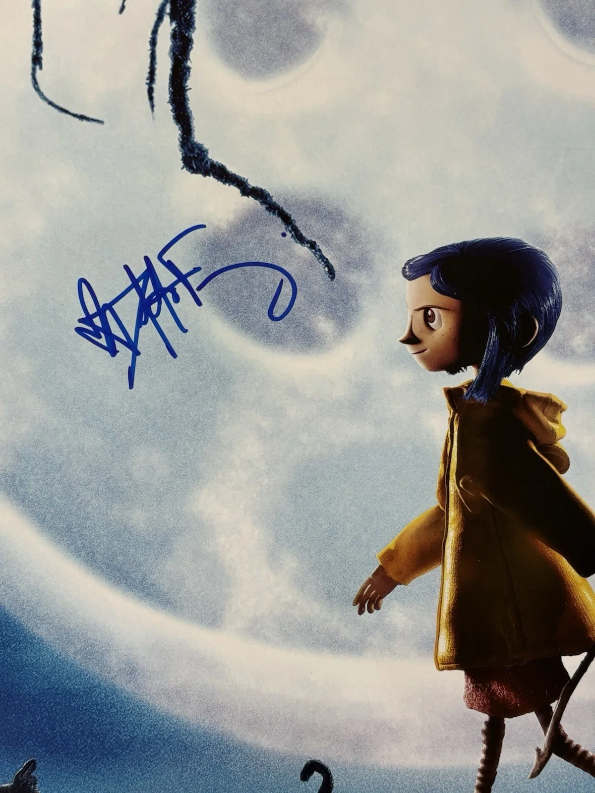 Dakota Fanning — Dakota Fanning Signed Autographed Coraline Full Size Poster 22.375x34 PROOF JSA!, изображение 4