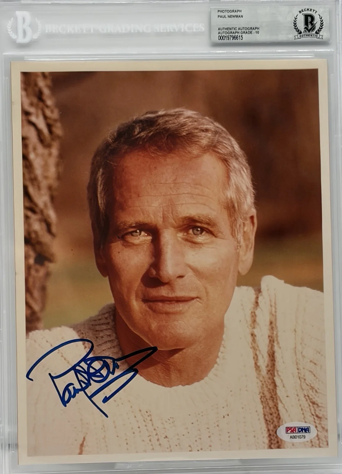 PAUL NEWMAN — PAUL NEWMAN Signed 8 X 10 PHOTO BAS Beckett Encapsulated Autograph Grade 10