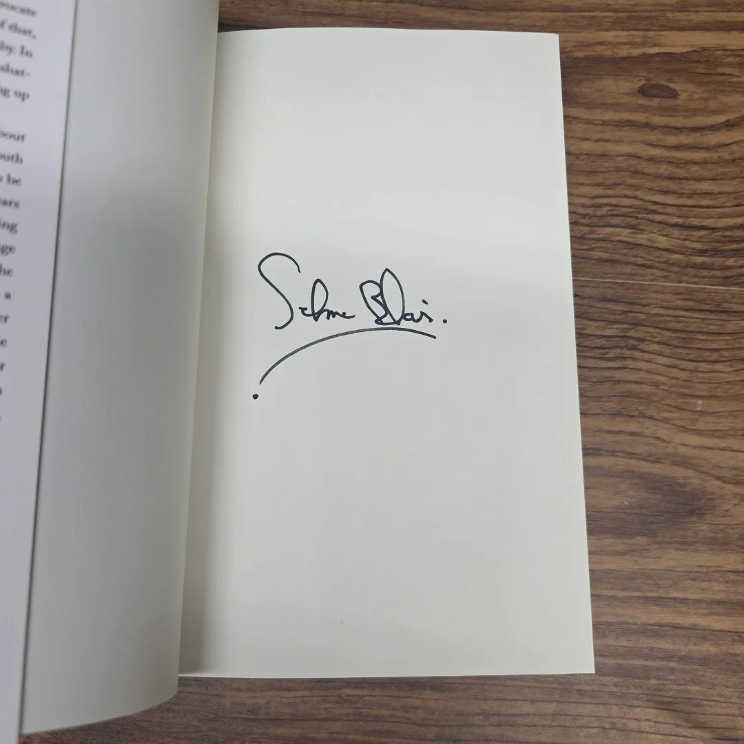 Selma Blair — SIGNED Mean Baby by Selma Blair ~ 2022 HC/DJ 1st Edition, изображение 5