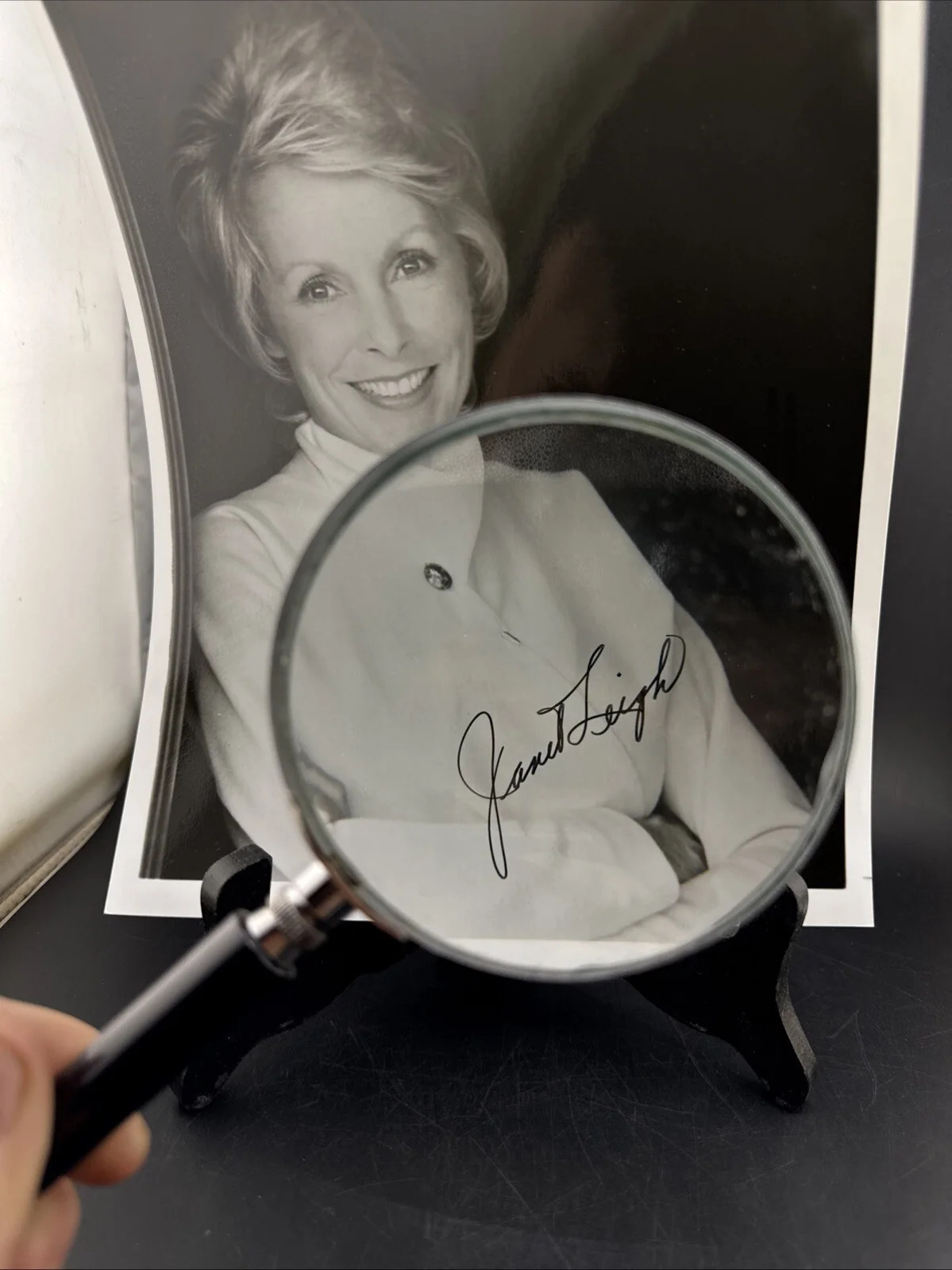 JANET LEIGH SIGNED 8X10, image 2