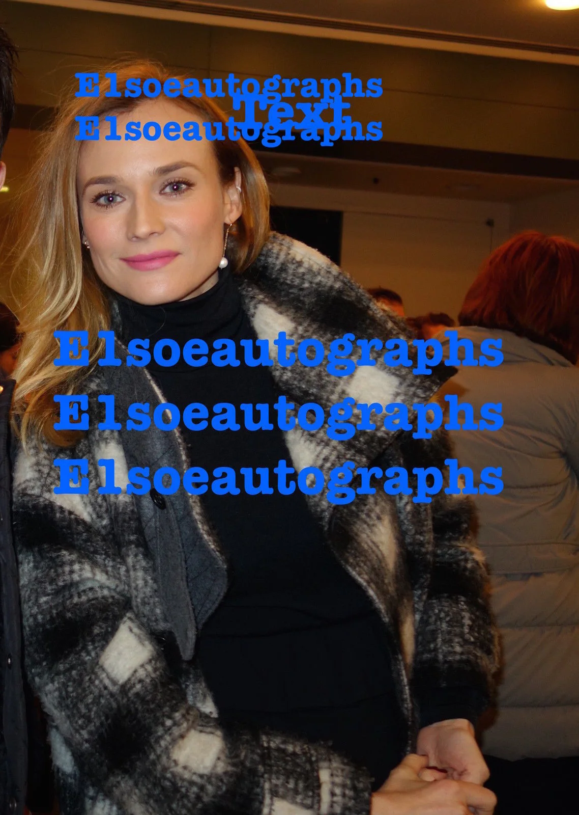 diane kruger — Diane Kruger signed 8x10 Photo in person. Proof - Inglourious Basterds, изображение 2