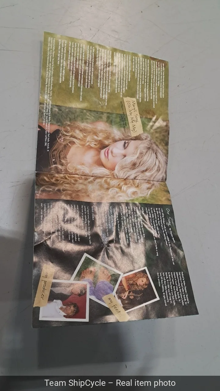 DEFECTIVE Taylor Swift Autographed CD insert G3D, image 2