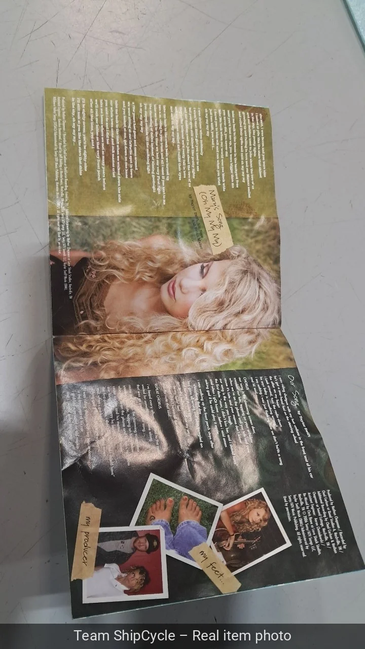 DEFECTIVE Taylor Swift Autographed CD insert G3D, image 4