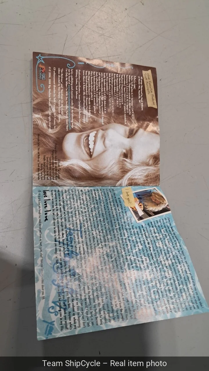 DEFECTIVE Taylor Swift Autographed CD insert G3D, image 5