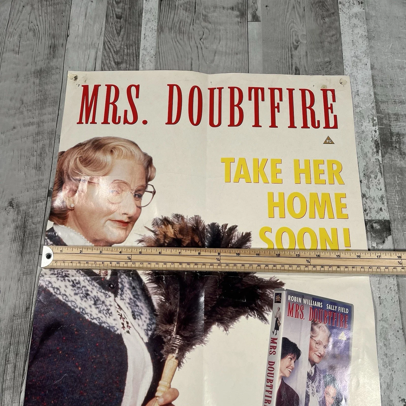 Original Promotional Poster 1994 VHS Release 90s Comedy Mrs. Doubtfire Used, изображение 4