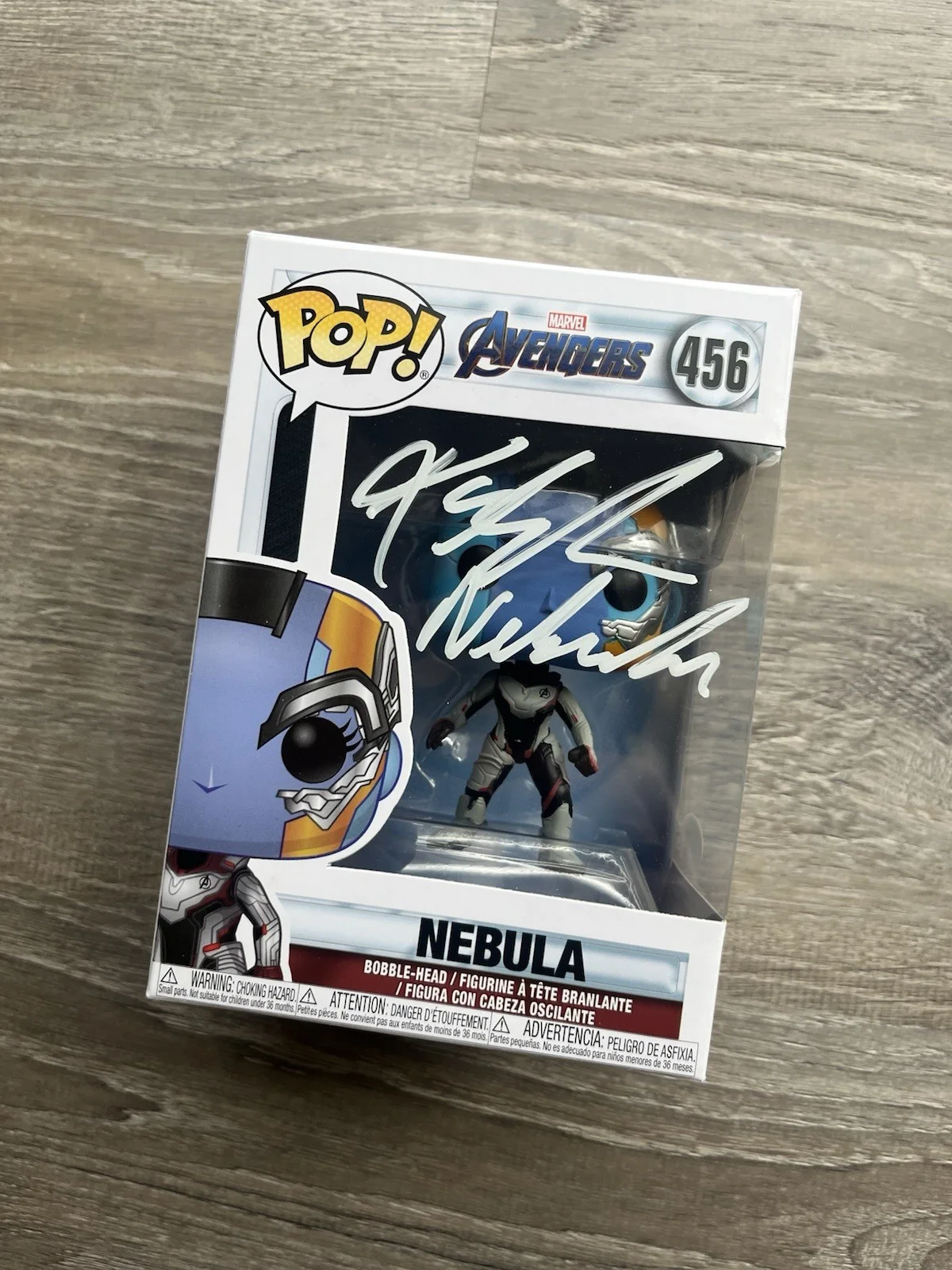 Karen Gillan — Karen Gillan Signed Nebula Funko Pop JSA COA Avengers Guardians Of The Galaxy, изображение 5
